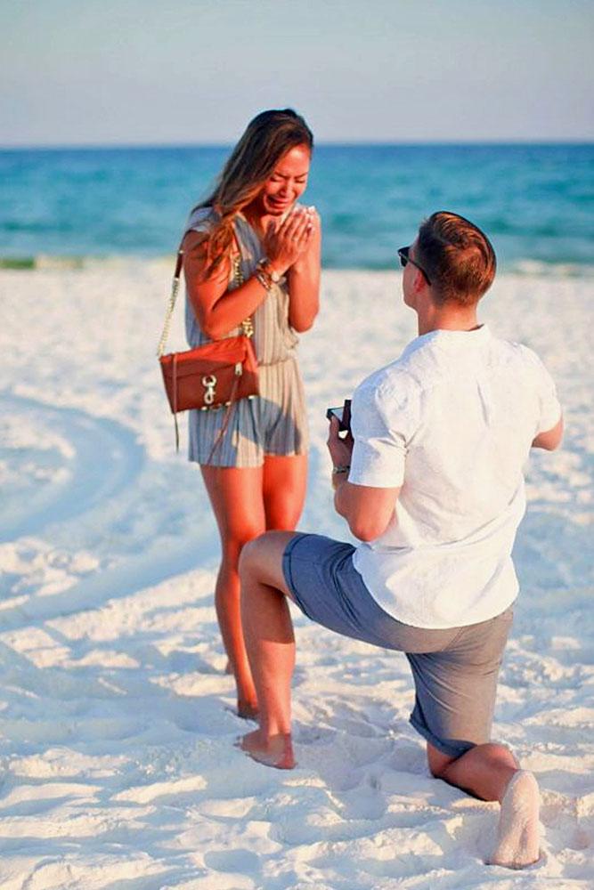 18 Best Romantic Proposals That Inspire You