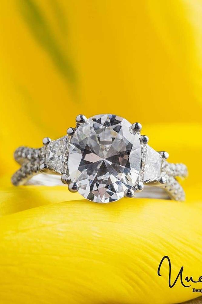 unique engagement rings three stones oval cut diamond