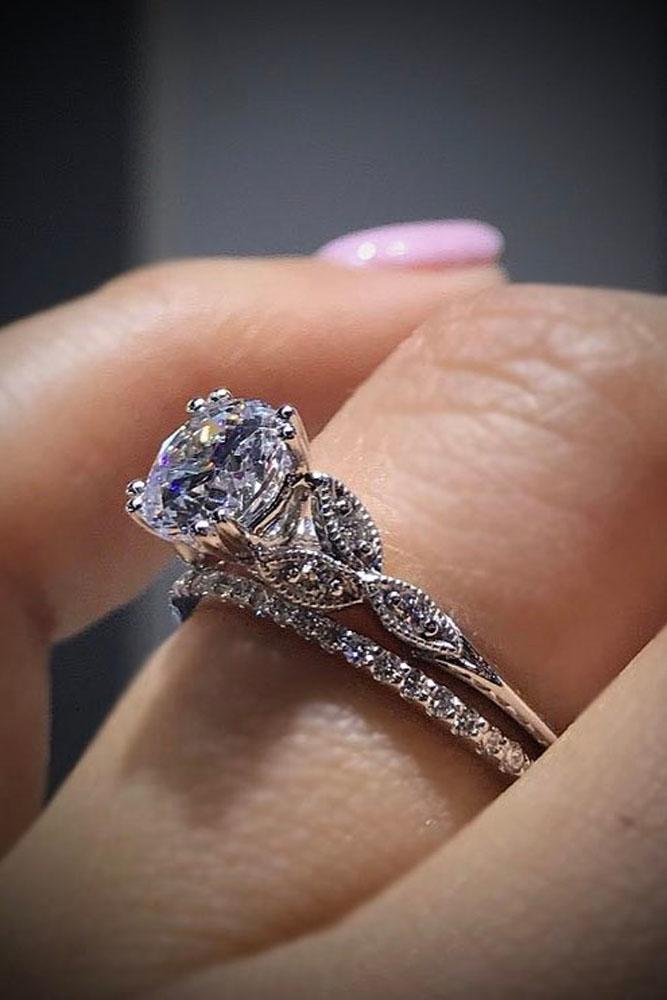 vintage engagement rings in white gold with round center stone