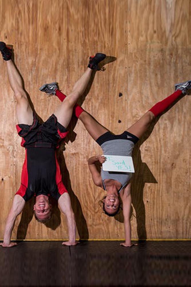 engagement photo ideas fitness sport couple creative