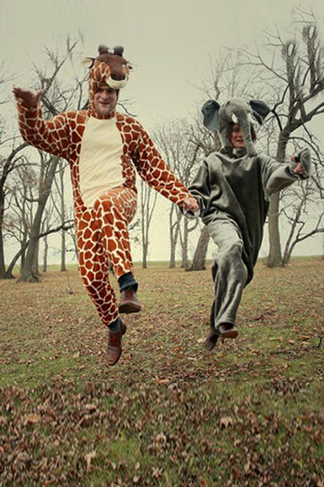 engagement photo ideas funny couple cute romantic