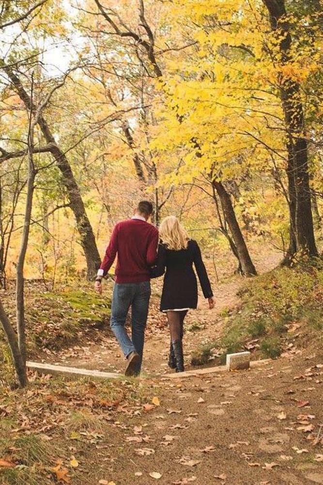 30 Incredible Fall Proposal Ideas | Oh So Perfect Proposal