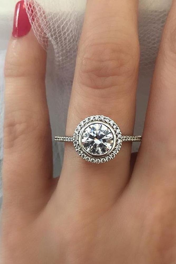 round engagement rings hallo mille stones