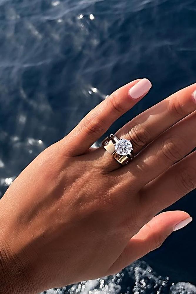 solitaire engagement rings round simple