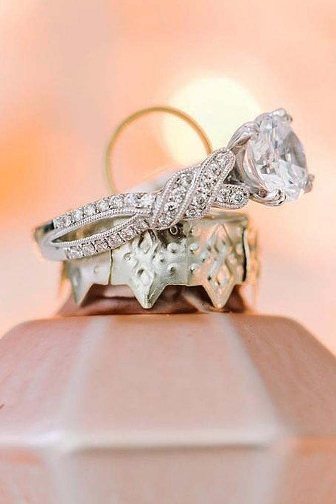 beautiful engagement rings round cut diamond vintage white gold