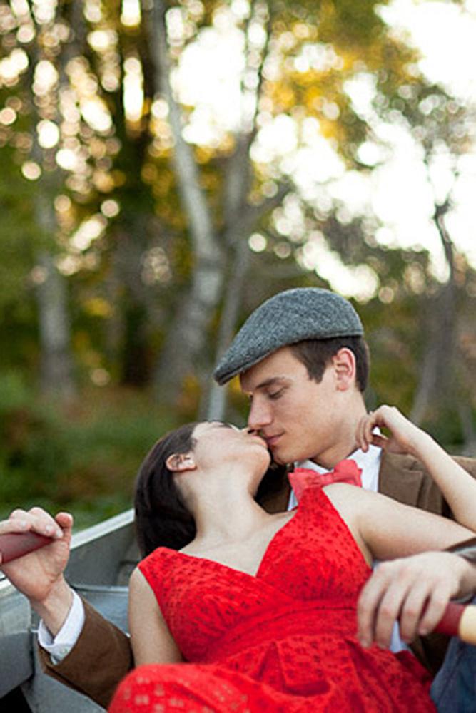 engagement photos couple on the boat love