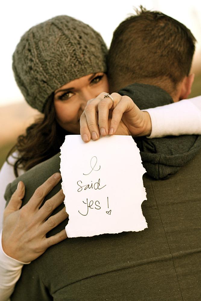 engagement photos romantic engage say yes couple