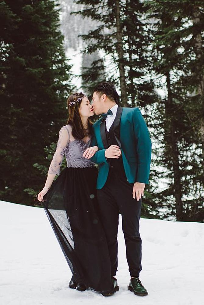 How To Dress For Engagement Photos 7