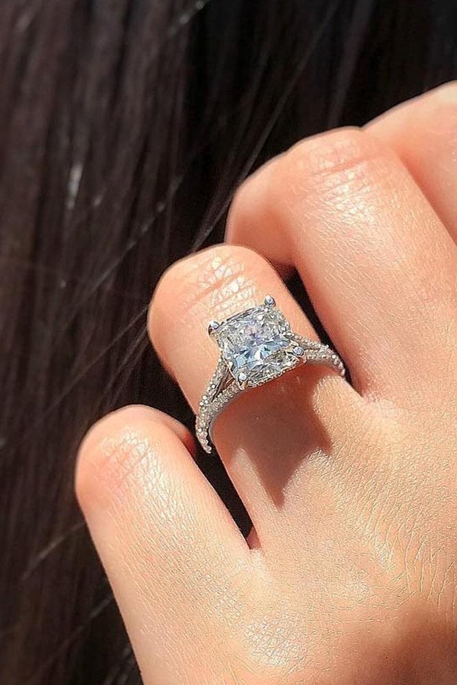 best diamond for engagement ring