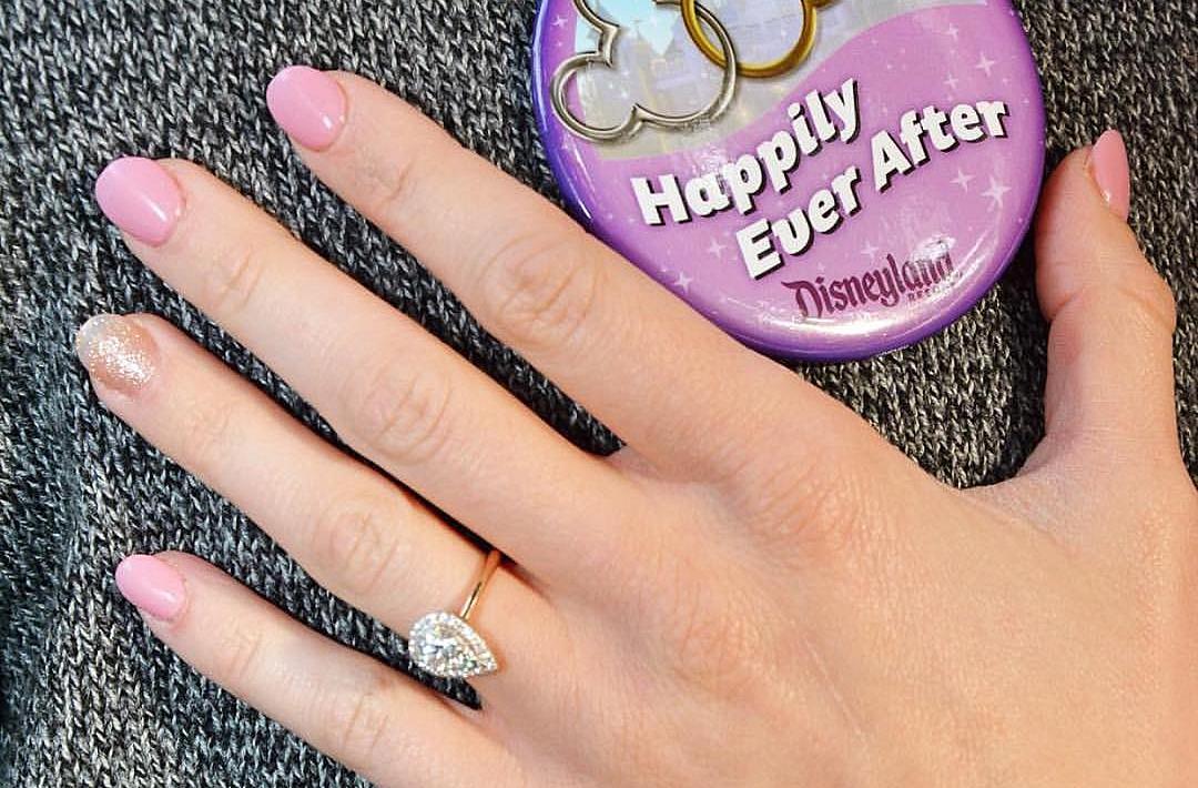 27 Disney Proposal Ideas For Your Fairy Tale  Disney proposal, Disney  engagement rings, Disney rings