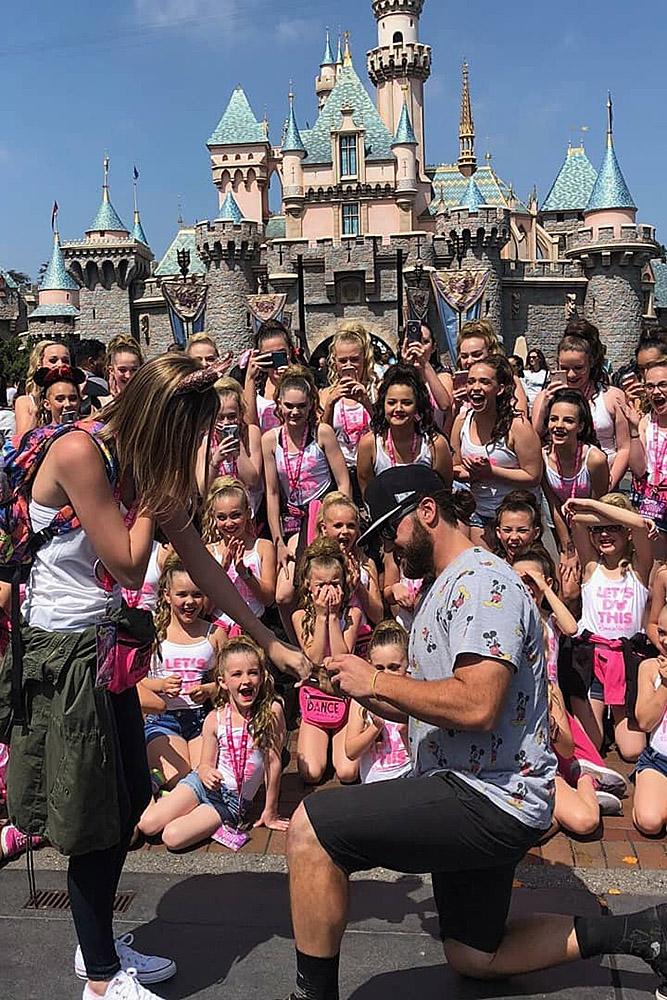 disney proposal ideas castle man propose a woman