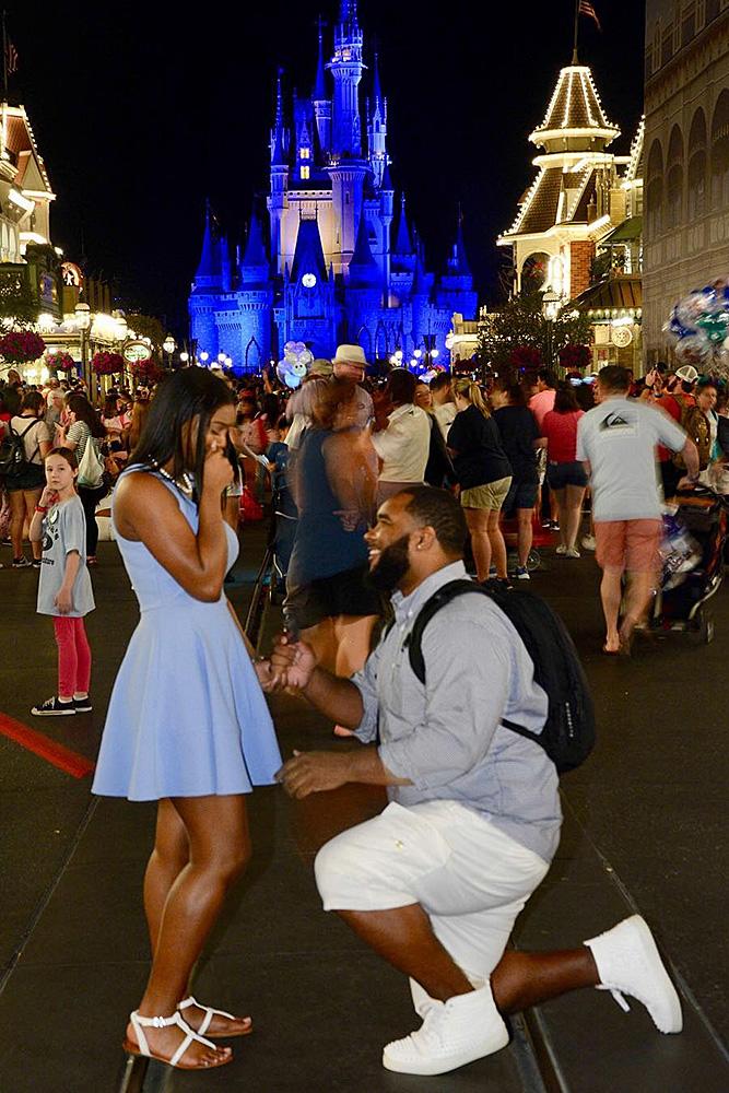 disney proposal ideas nighttime man propose a woman public