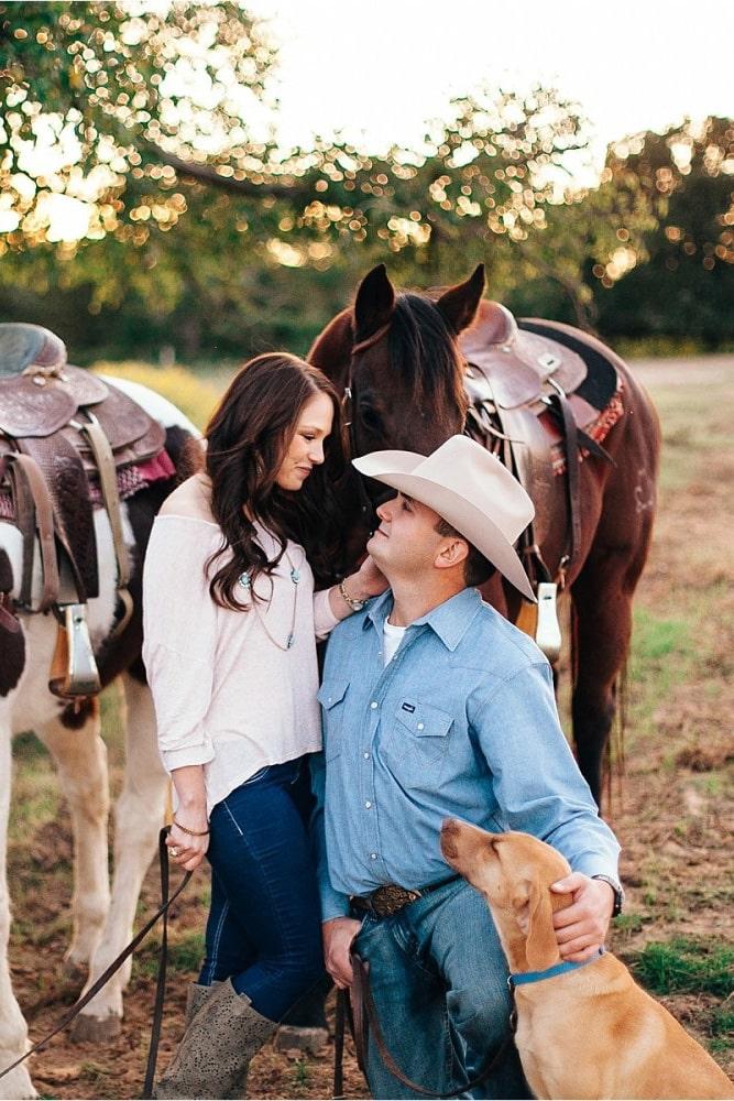 engagement photos autumn photo ideas marriage proposal creative engagement photo ideas romantic engagement photo with horses