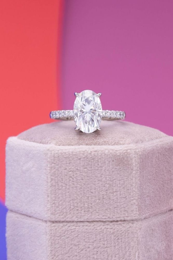 best vintage engagement rings with pave band2