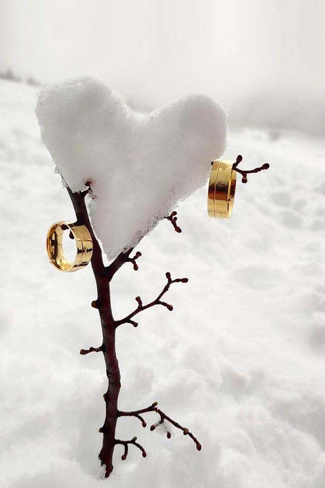 winter engagement photos engagement photos creative proposals engagement announcement best proposals