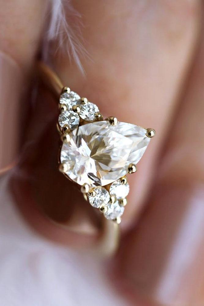 pear shaped engagement rings rose gold engagement rings pear cut rings
