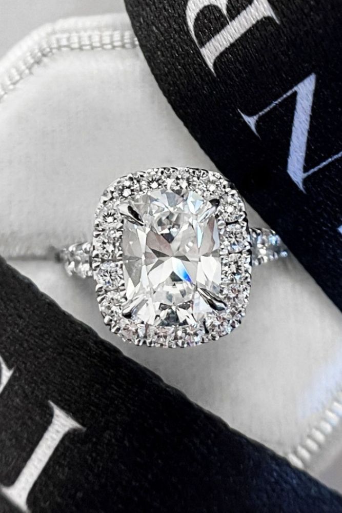 emerald engagement rings diamond halo rings
