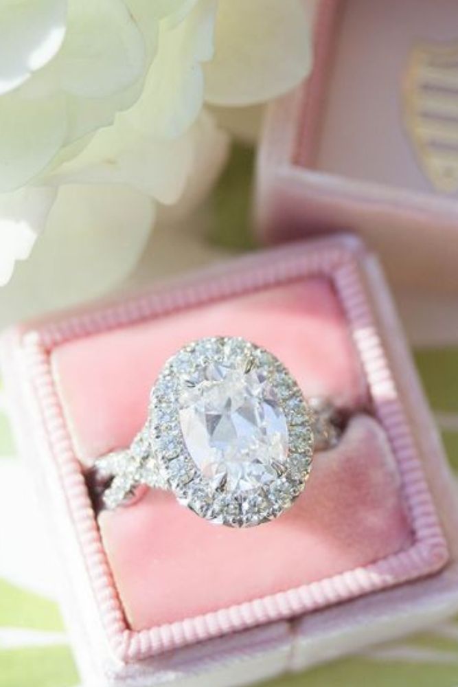 diamond engagement rings halo rings