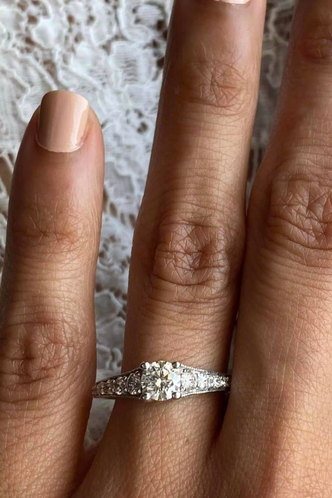 diamond engagement rings round rings