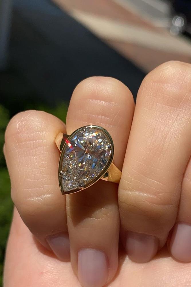 pear shaped engagement rings yellow gold ring