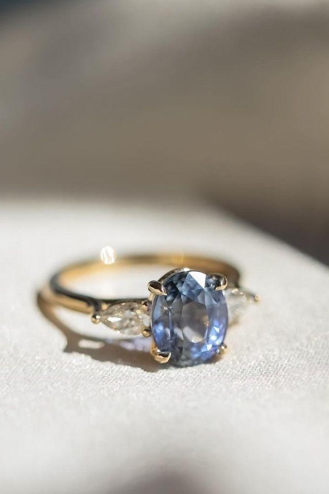 oval engagement rings three stone engagement rings2
