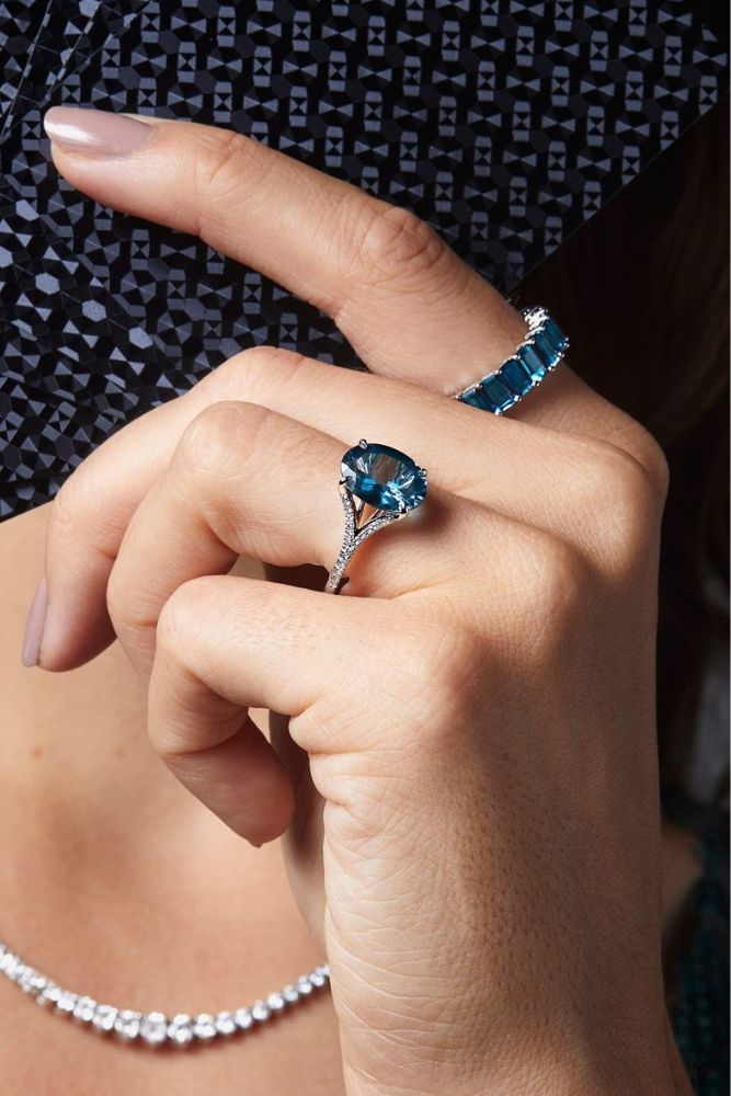 oval engagement rings with unique elements
