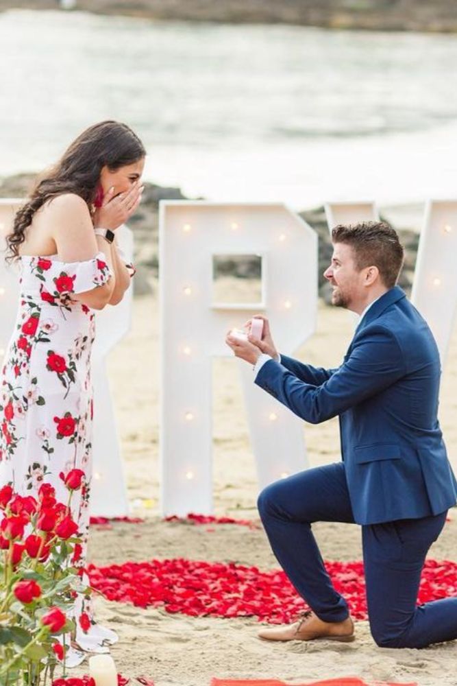 Xxxxnx Girls Boys - 12 Romantic Beach Proposal Ideas Are Sure To Make Her Swoon!