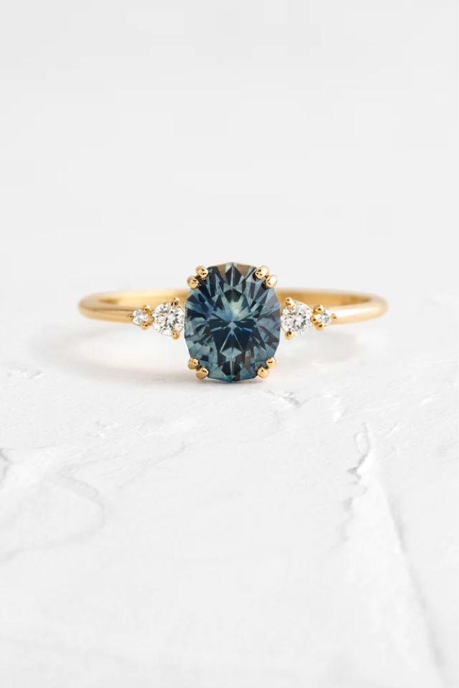 21 Simple Engagement Rings For Girls Who Love Classic