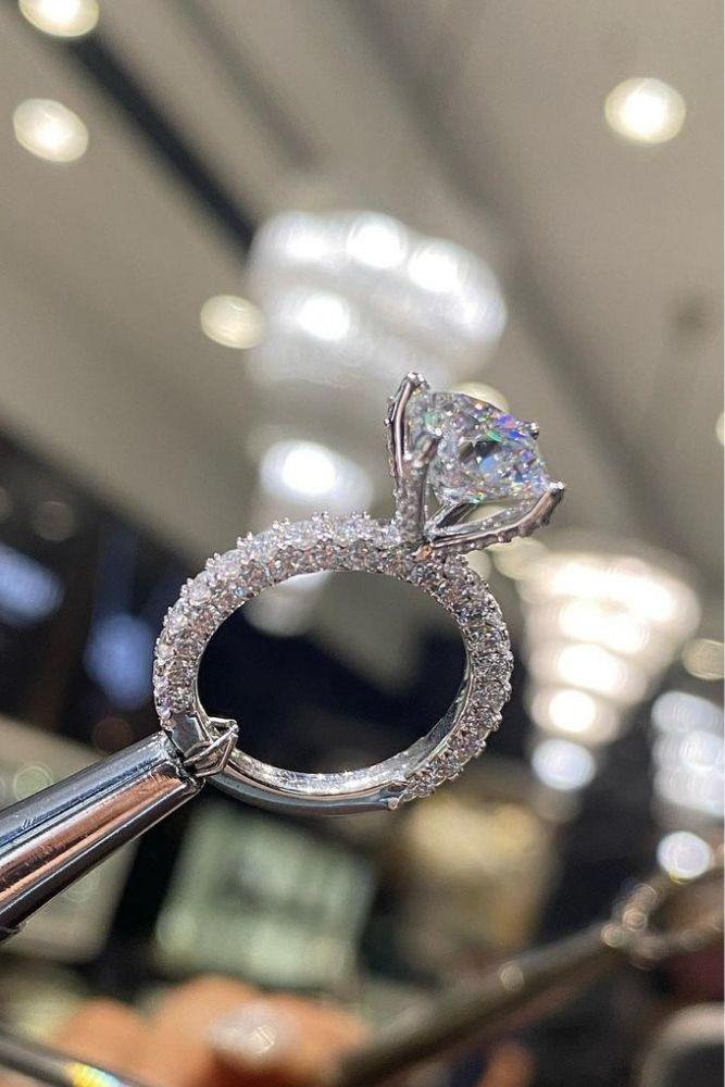 simple engagement rings radiant cut diamonds in rings