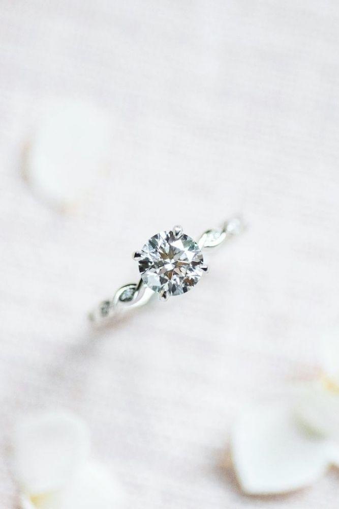 simple engagement rings round cut rings