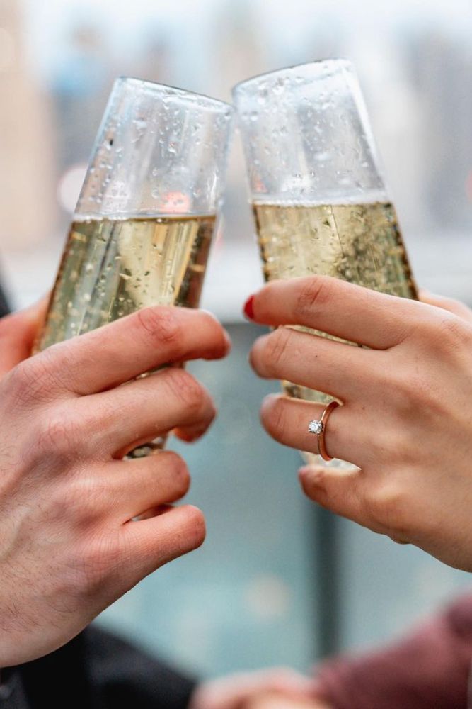 engagement photos ideas with rings