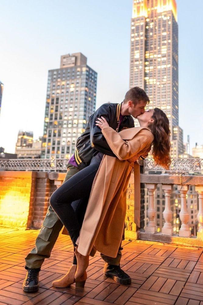 engagement photos romantic ideas