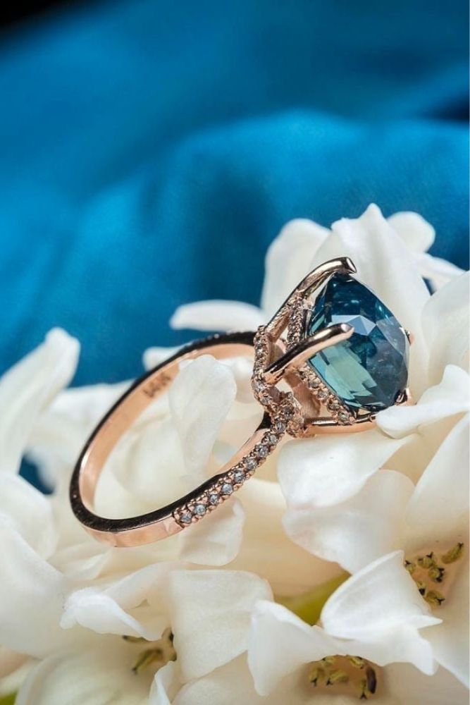 sapphire engagement rings in rose gold1