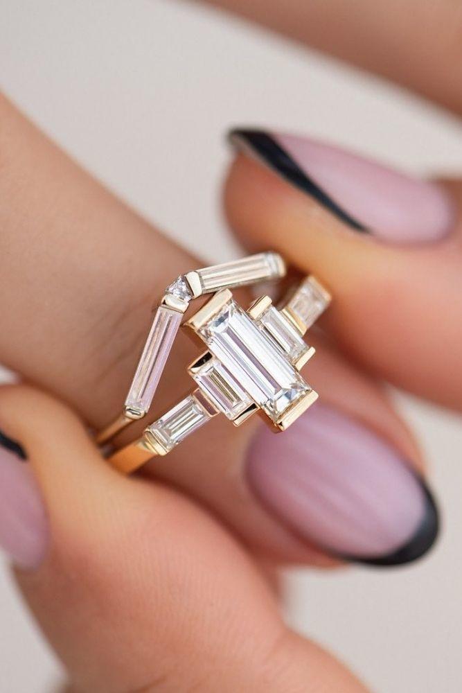 unique engagement rings baguette emerald rings2