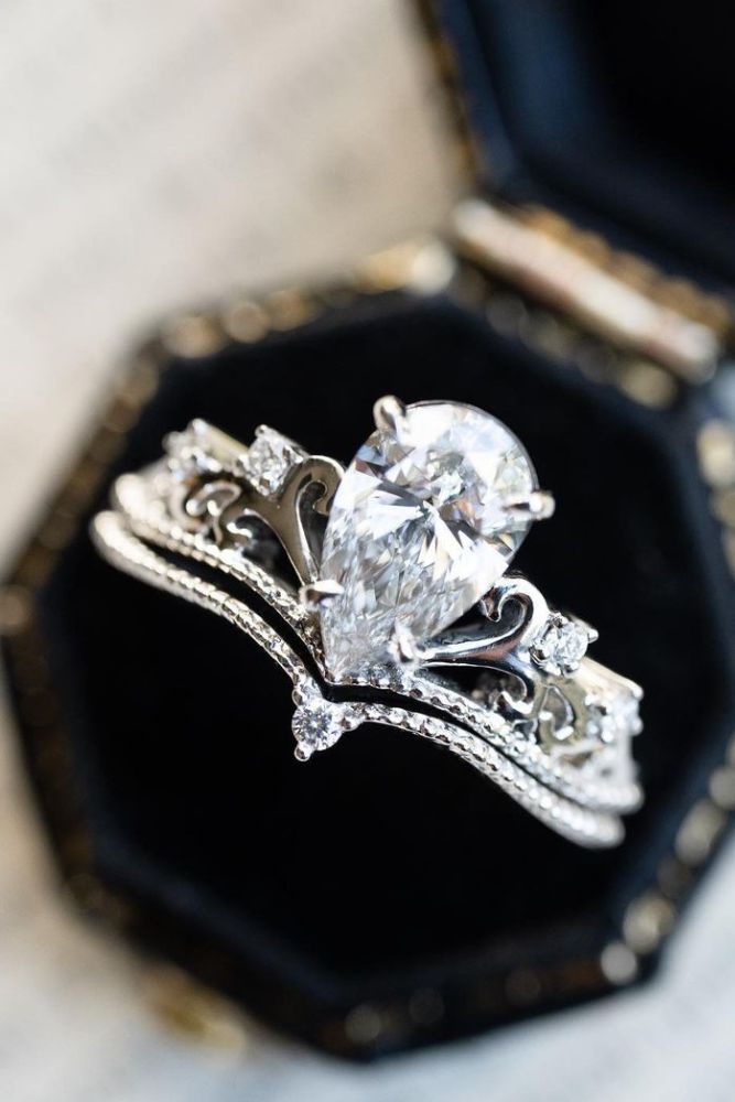 unique engagement rings moissanite rings