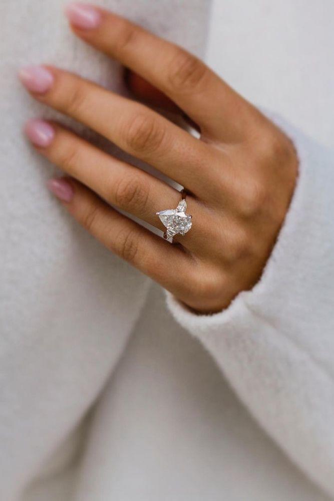 unique engagement rings pear rings1