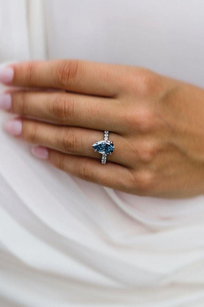 unique engagement rings pear rings2