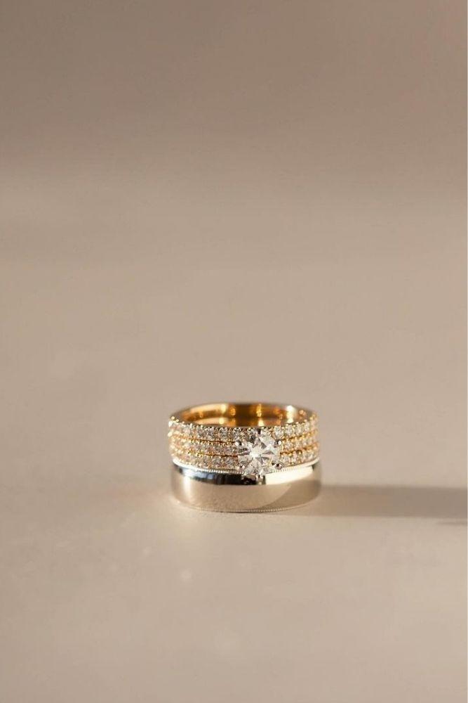 diamond wedding rings with round cut diamonds