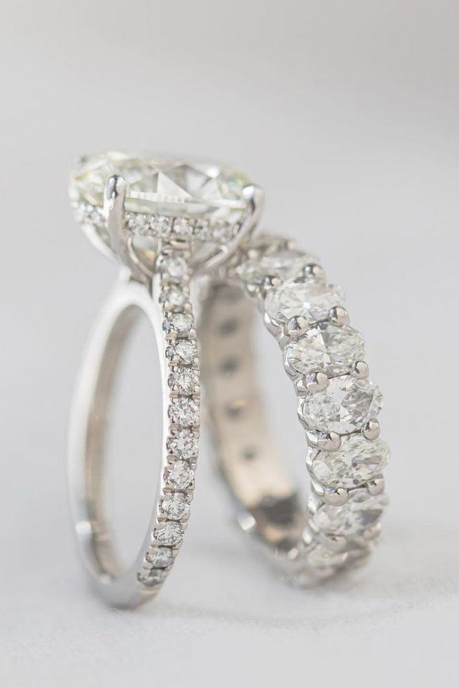 diamond wedding rings with round cut diamonds