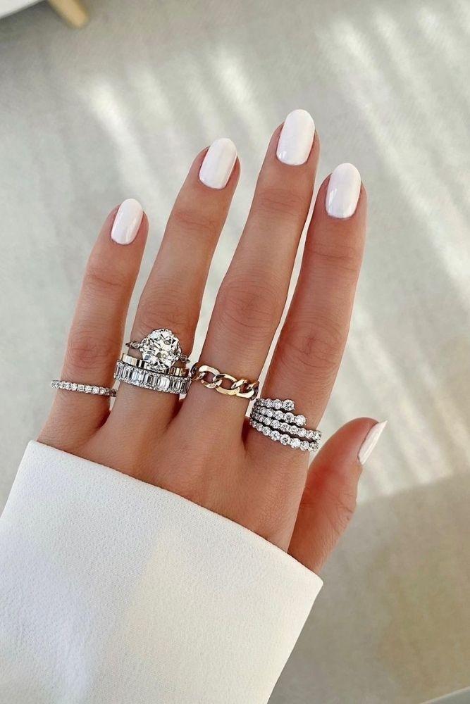 diamond wedding rings with round cut diamonds3