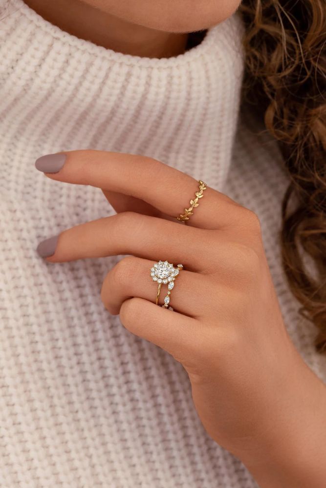 diamond wedding rings with round diamonds