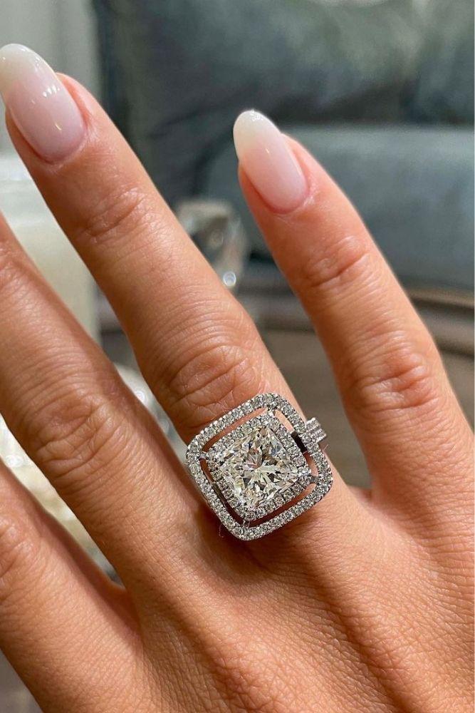 solitaire engagement rings cushion cut diamonds rings1