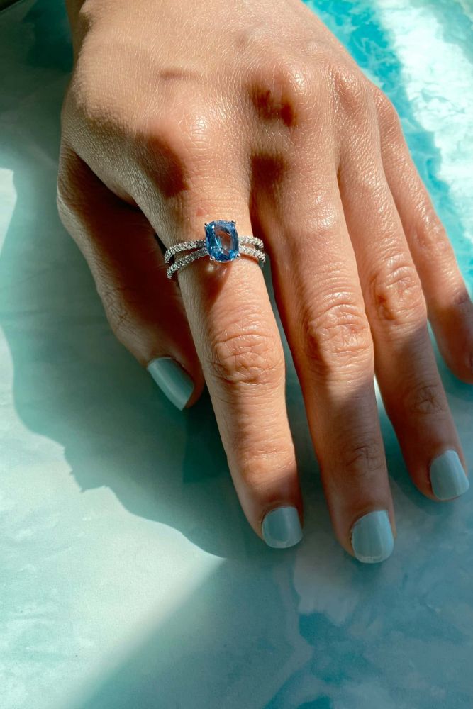 vintage engagement rings aquamarine rings