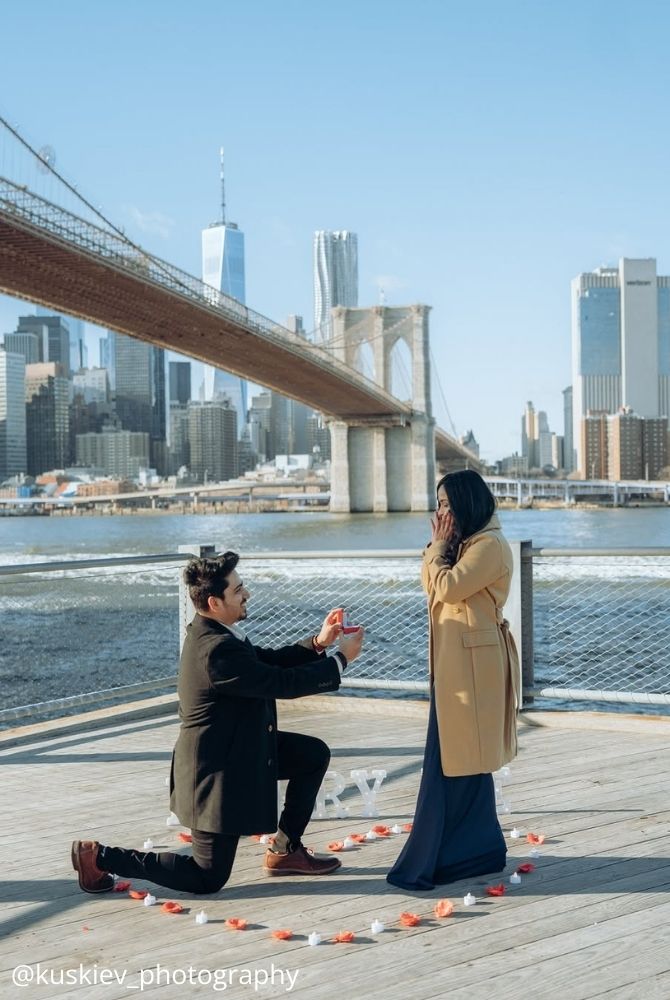 cheap proposal ideas happy in love proposal in the city she was unexpectedly surprised kuskiev photography